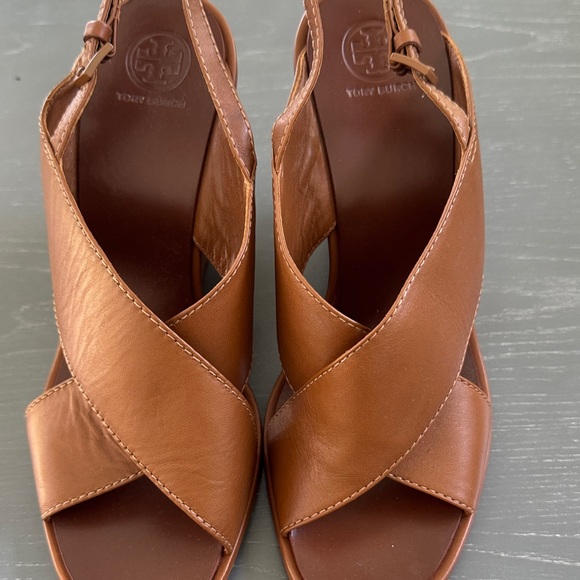 Tory Burch Shoes - Tory Burch Tan Leather Sandals